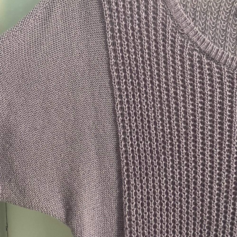 a.n.a Lavender Knit Top in size medium - Picture 4 of 11